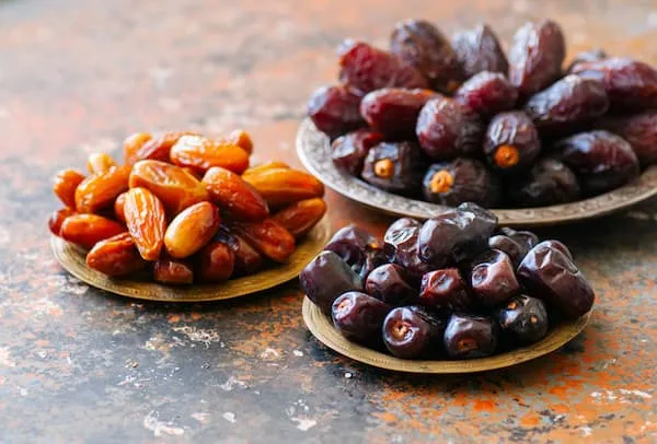 راهنمای خرید خرما عسلی کبکاب  + قیمت عالی