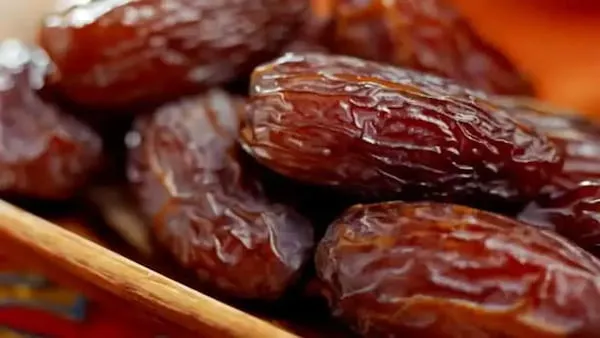 خرید خرما زاهدی درجه یک + بهترین قیمت