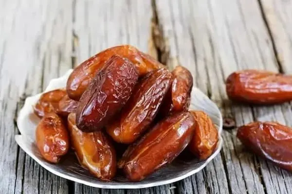 راهنمای خرید خرما پیارم طلایی  + قیمت عالی